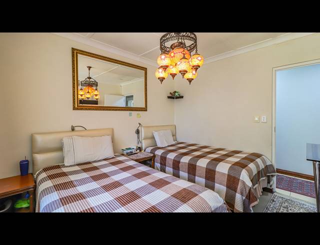 3 BEDROOM HOUSE FOR SALE IN MONTGOMERY PARK
